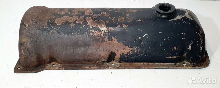Клапанная крышка Ваз 2101-2107. Карбюратор