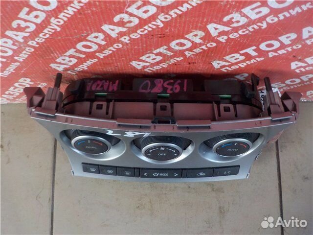 Блок управления климатом Mazda 3 BL Z6 2010