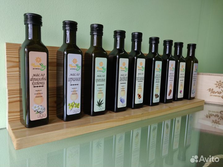 Сыродавленное масло холодного отжима из бочонка