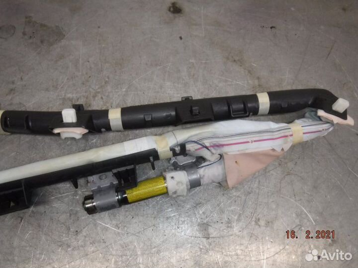 Подушка безопасности правая Toyota Camry 50 2AR