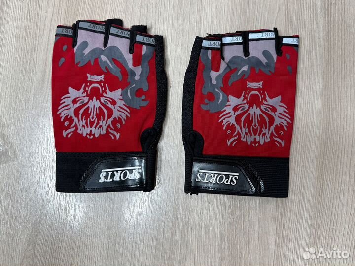 Перчатки без пальцев