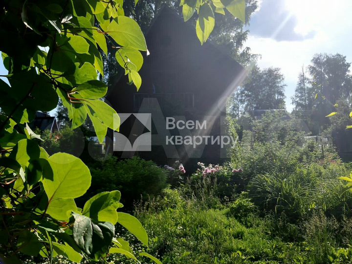 Дом 54 м² на участке 10 сот.