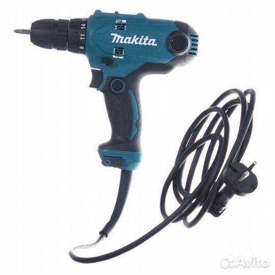 Набор Makita DK0117 (дрель DF0300 + ушм 9555HN)