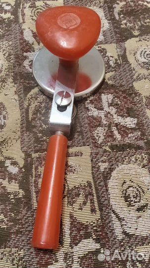 Закаточная машинка для банок СССР