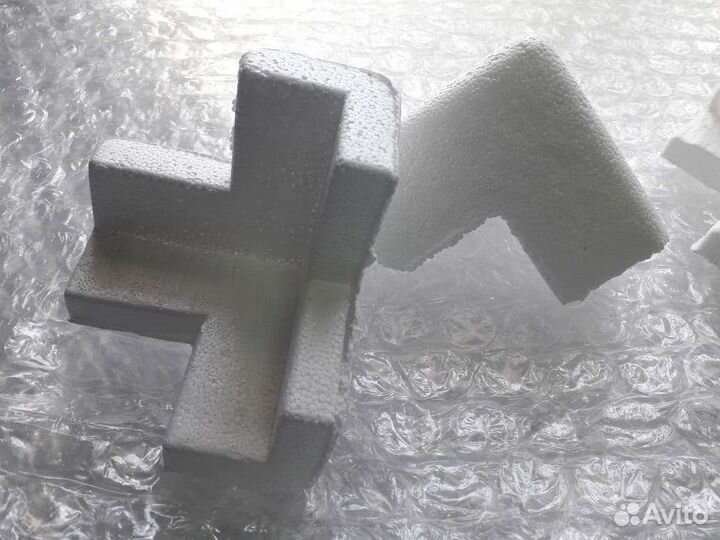 Пупырка и пенопластовые уголки для упаковки