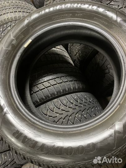 Goodyear UltraGrip Ice 2 215/65 R16 102T