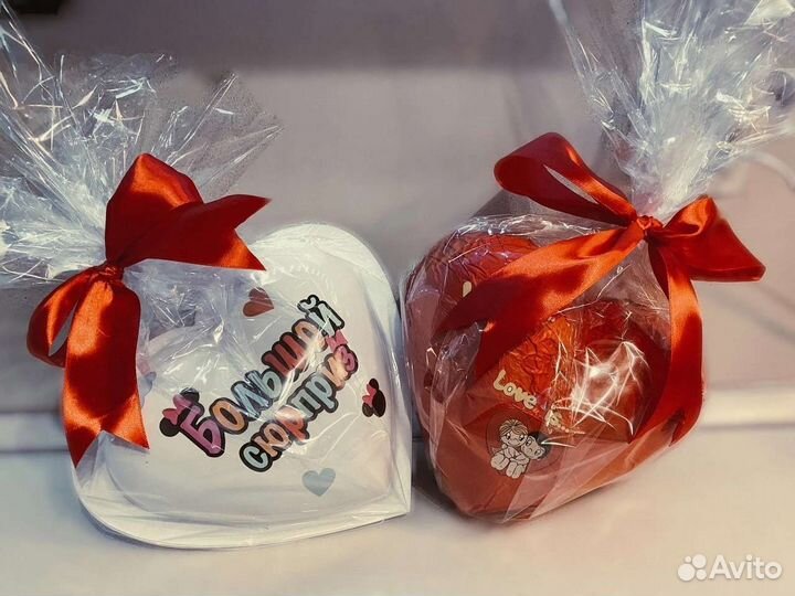 Большой киндер сюрприз