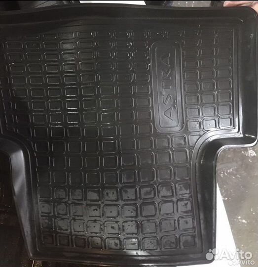 Коврики на Опель Астра j