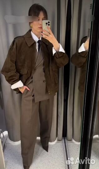 Бомбер из натуральной замши Zara