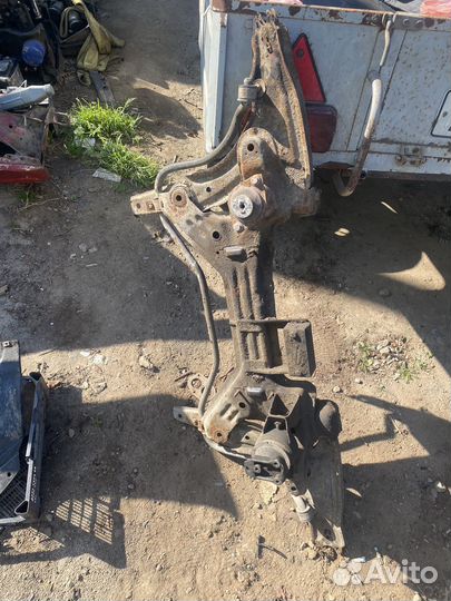 Подрамник volkswagen golf 2 1.6