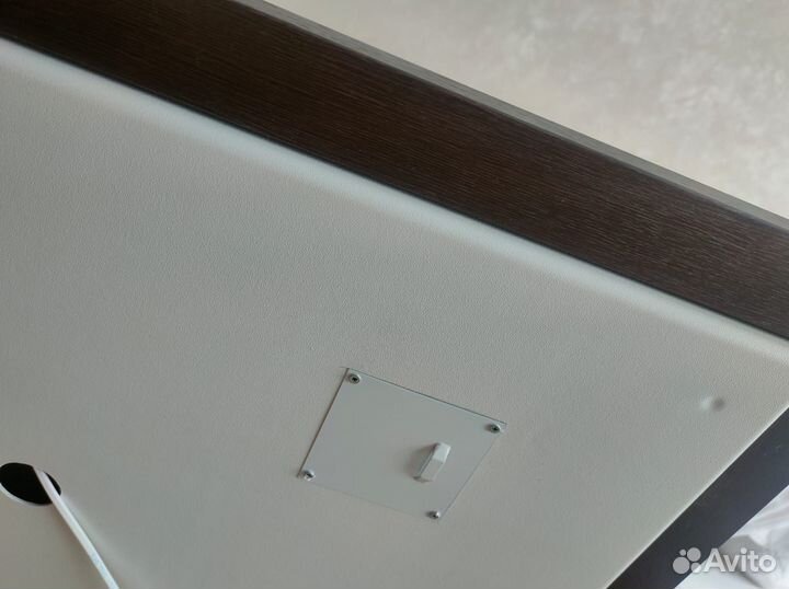 Зеркало 62х83 см в деревянной раме с подсветкой