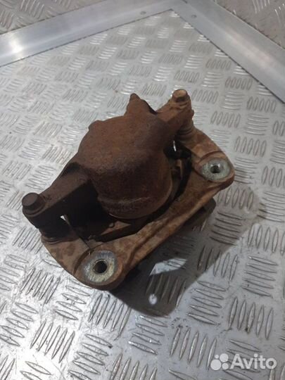 Суппорт передний правый Chery M11 SQR481F 2011