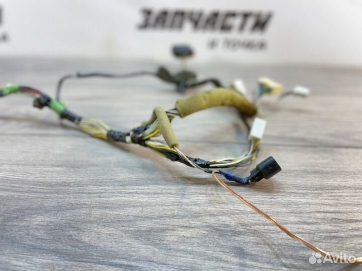 Проводка двери передняя правая Mazda Axela BK5P