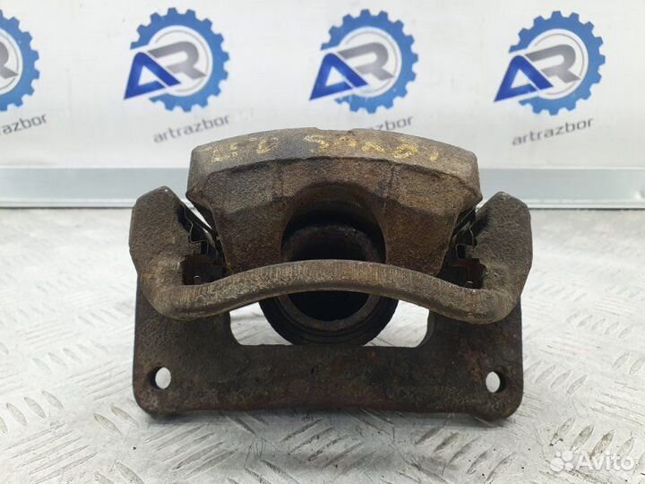 Суппорт передний правый Lexus Rx300 1MZ FE