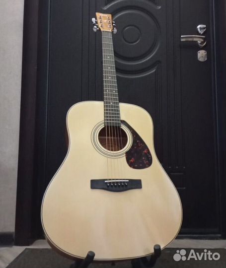 Акустическая гитара yamaha f370