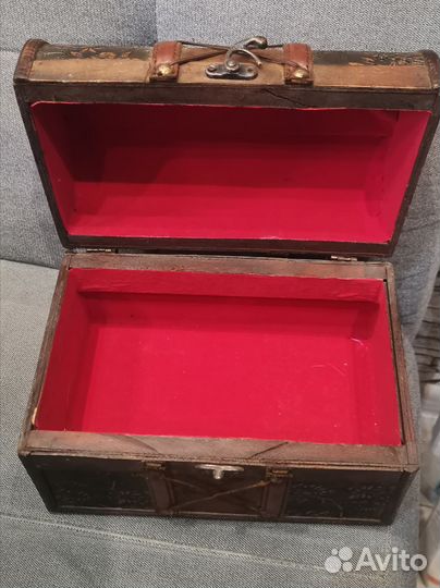 Сундук для украшений шитья мелочей