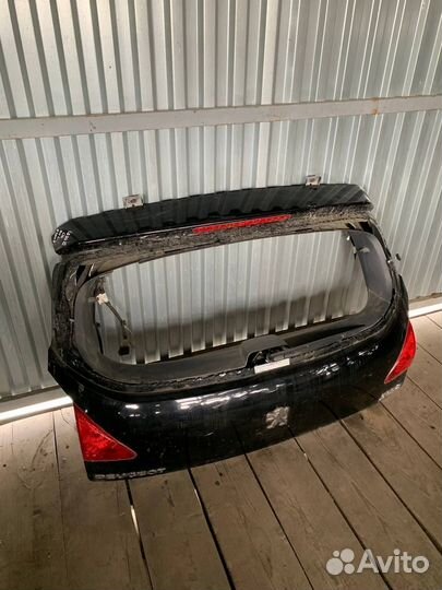 Крышка багажника Пежо 3008 без стекла Peugeot 3008