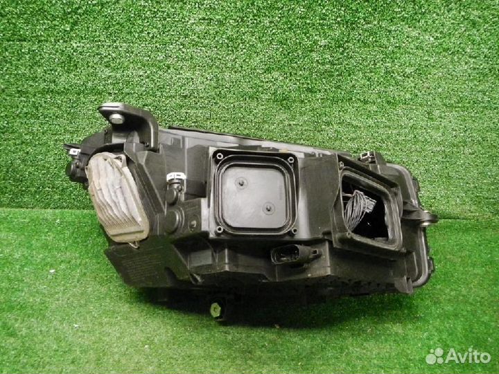 Фара левая Mercedes-Benz GLC