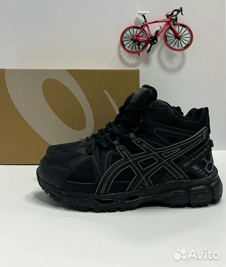 Кроссовки Asics зимние