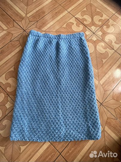 Дизайнерский вязаный костюм