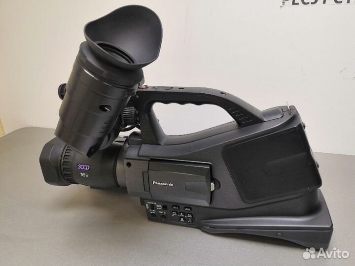 Видеокамера Panasonic AG-DVC60E