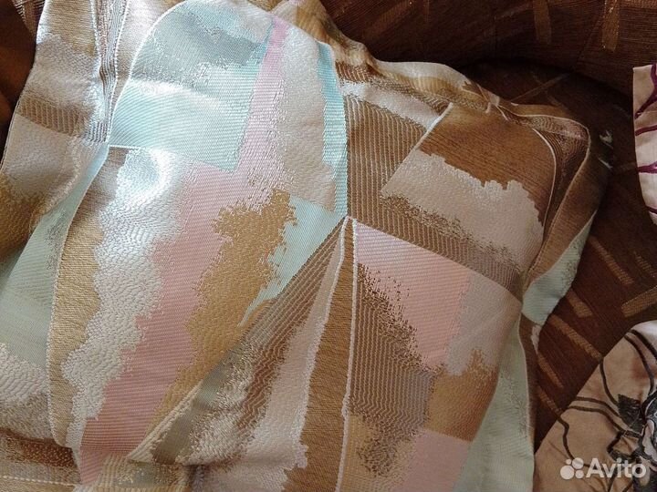 Декоративные подушки, цветы -декор для штор