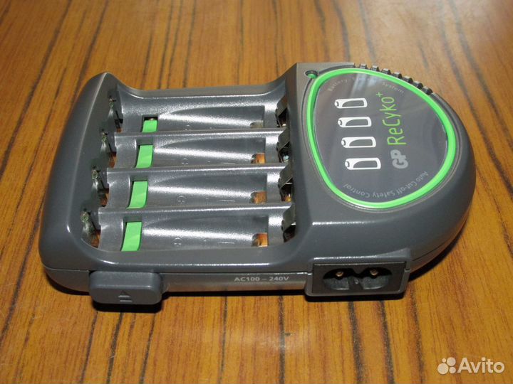 Зарядное устройство GP