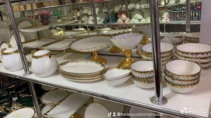 Набор столовой посуды новый