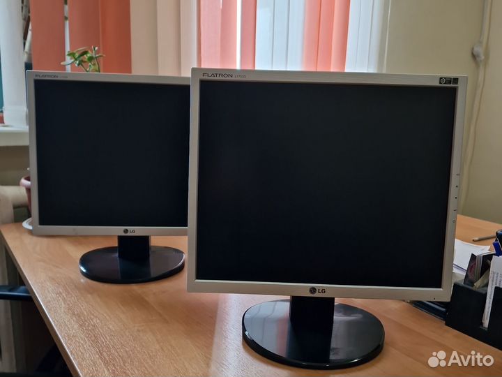 Монитор LG flatron