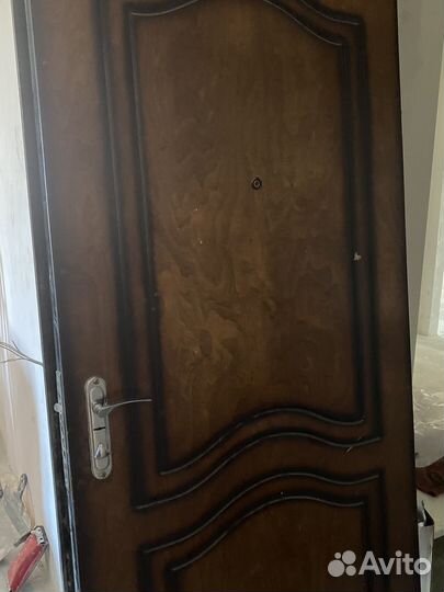 Дверь входная железная