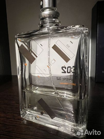 Escentric molecules 02