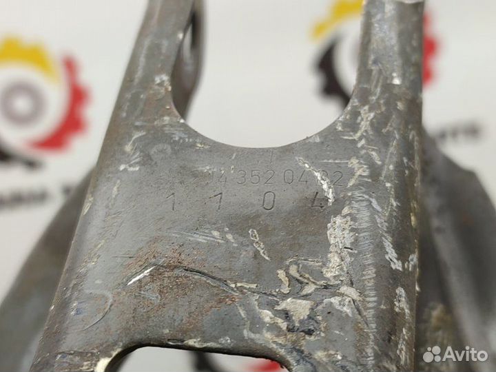 Рычаг поперечный задний левый Mercedes C W204 1.8