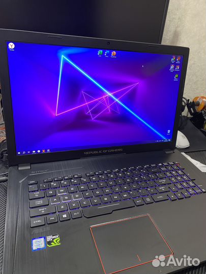 Мощный игровой ноутбук asus rog strix GL753VD