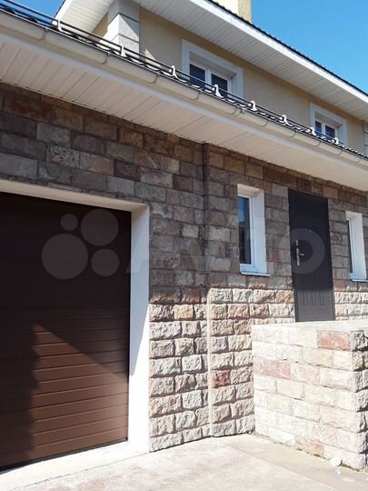 Дом 295 м² на участке 12 сот.