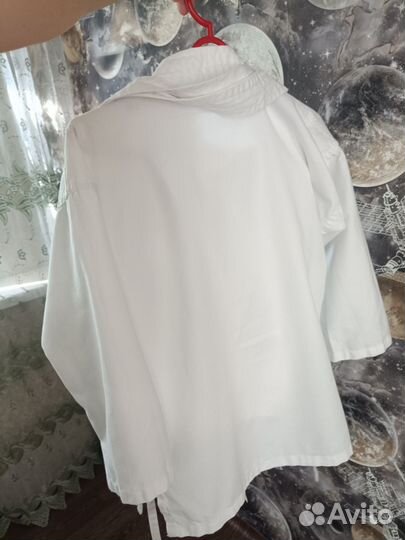 Кимоно для каратэ, шлем, перчатки, защита