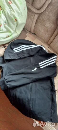 Спортивный костюм для мальчика. m adidas