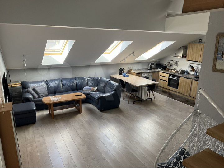 3-к. квартира, 86 м², 5/5 эт.