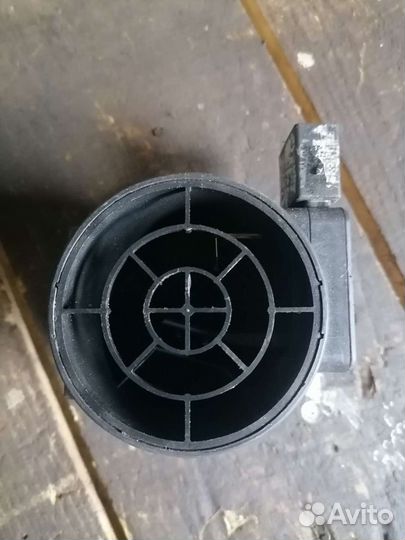 Датчик расхода воздуха Volvo S40 1.8 98-04г.в