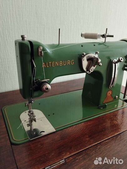 Швейная машина altenburg