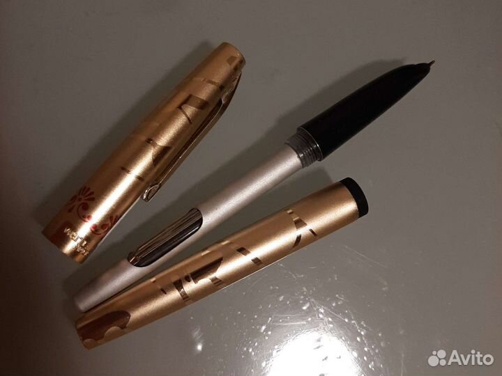 Новая перьевая ручка White Feather