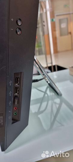 Моноблок lenovo thinkcentre