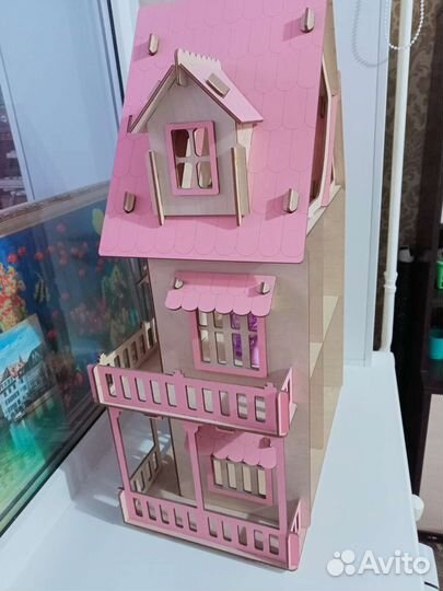 Домик кукольный