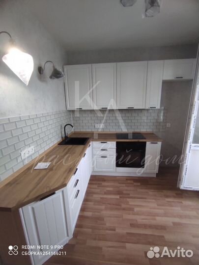 Угловая кухня в наличии