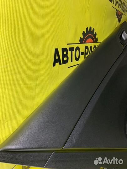 Обшивка боковой двери задняя левая Kia Sportage QL