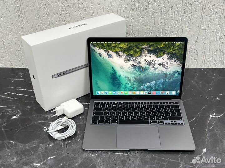 Apple MacBook Air 13 2020 256gb Идеал