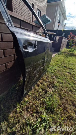 Дверь toyota rav4