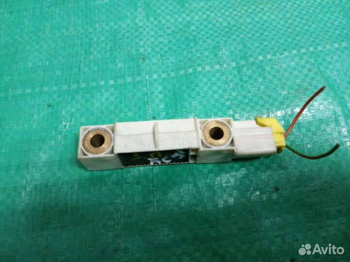 Датчик Airbag Volvo XC90 8651755