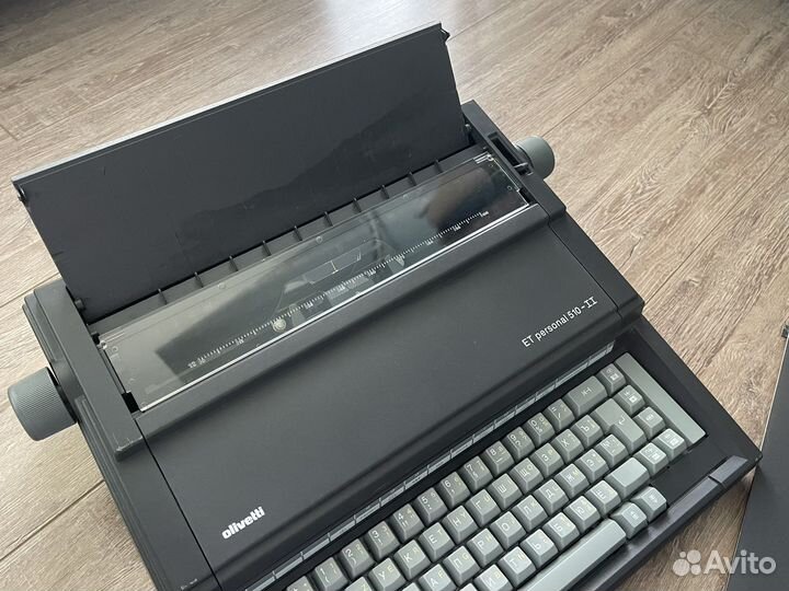 Электронная пишущая машинка Olivetti