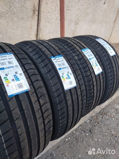 Triangle EffeXSport TH202 255/45 R19 104Y