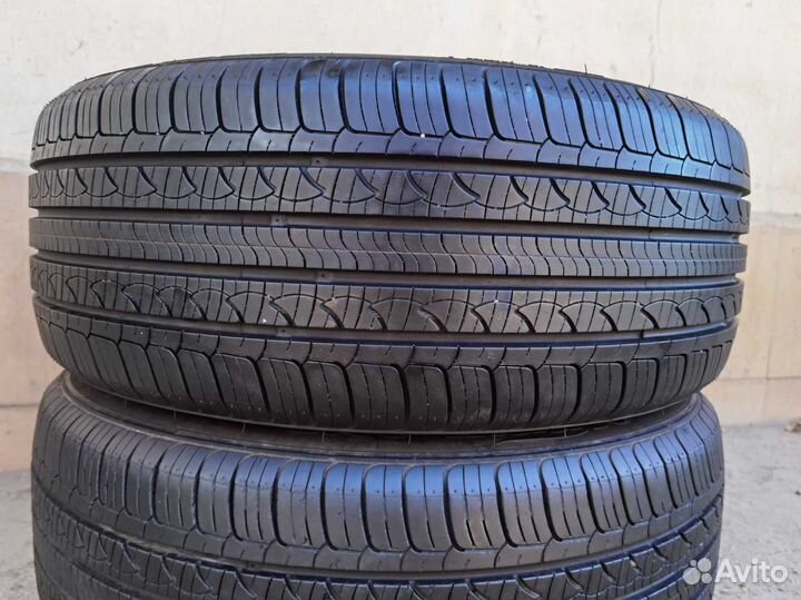 Nexen N'Priz AH8 215/55 R17 94V